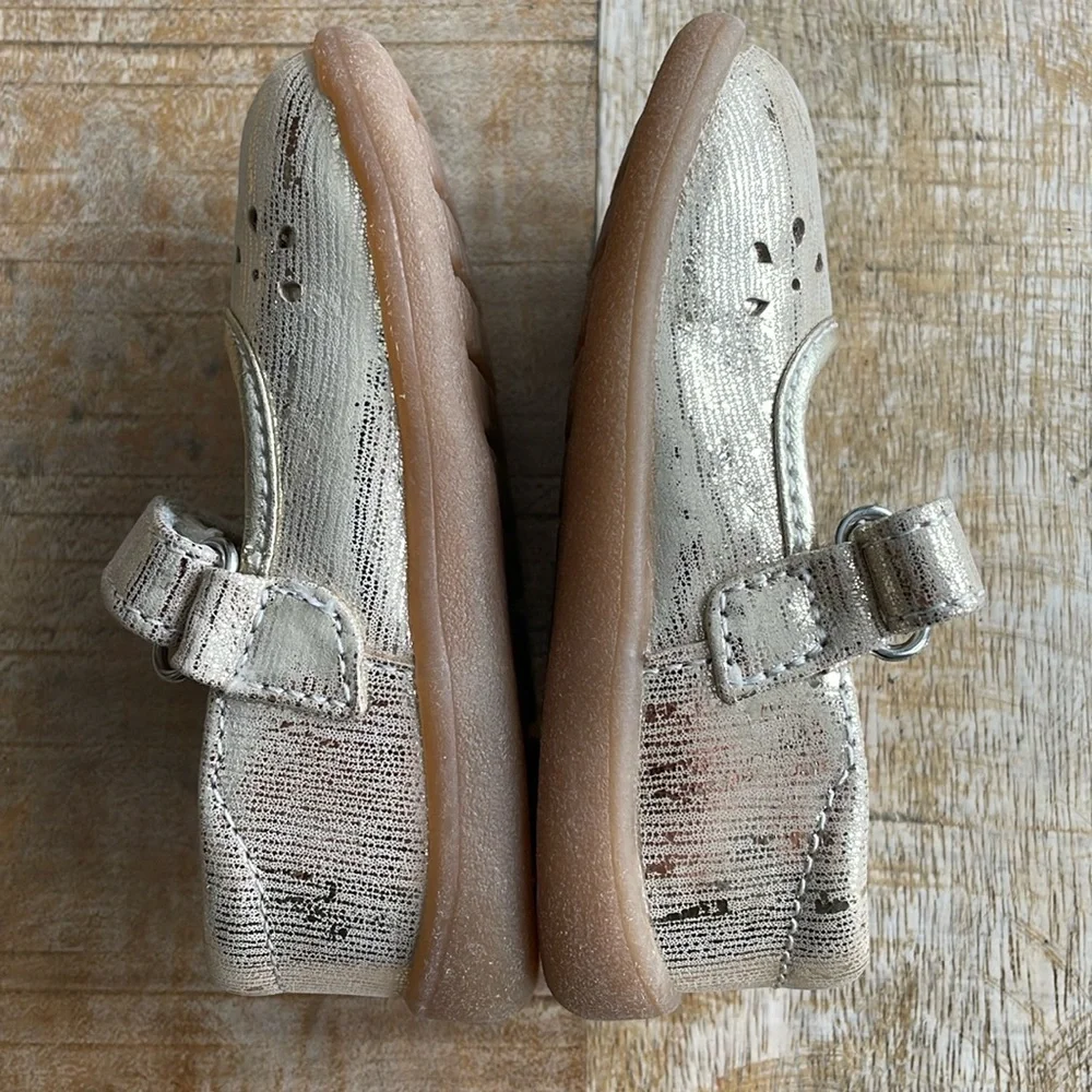 See Kai Run Gold Tone Hook-and-Loop Mary Janes - Picture 5 of 8